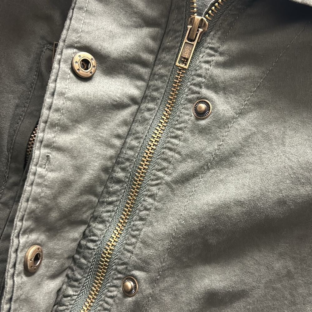 By Together . Olive Green Cotton Jacket Women’s M. Zipper &Snap Closure. View 4